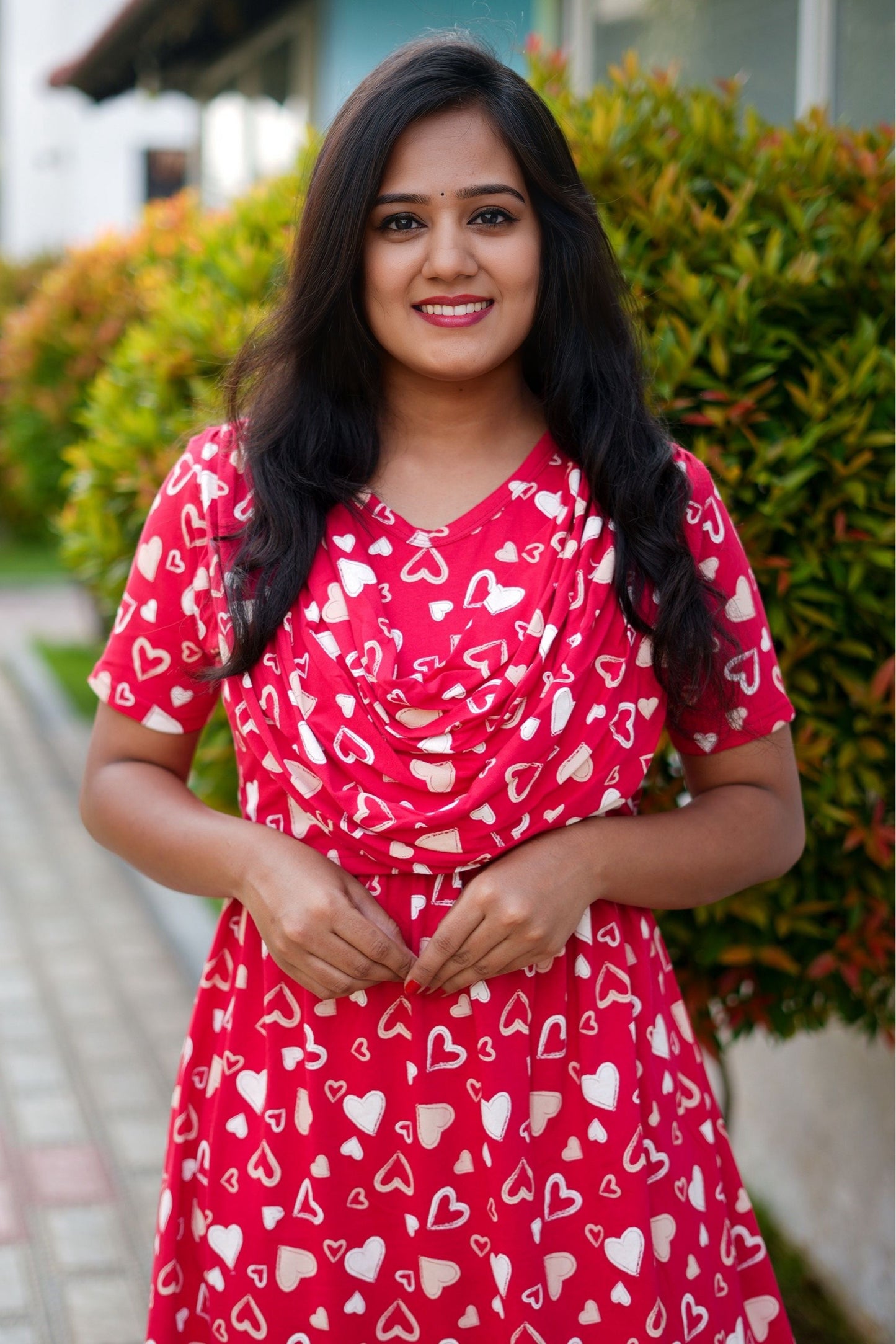 Crimson Heart (Zipless Maternity Shawl)