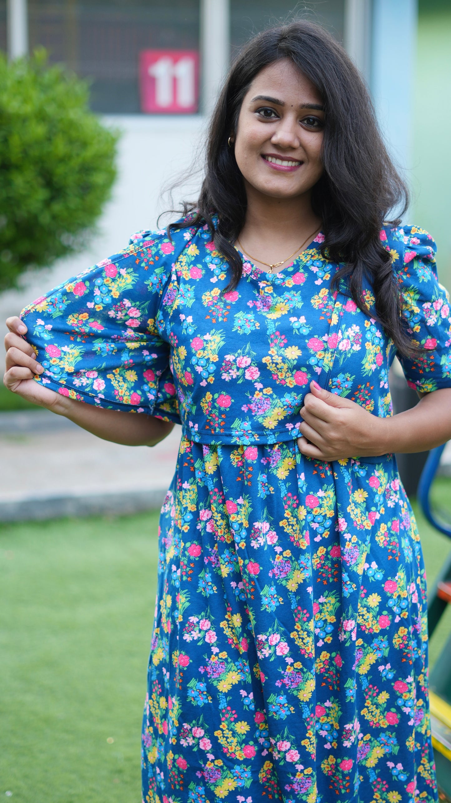 MATERNITY WITH COAT ( FLORAL DREAMS )