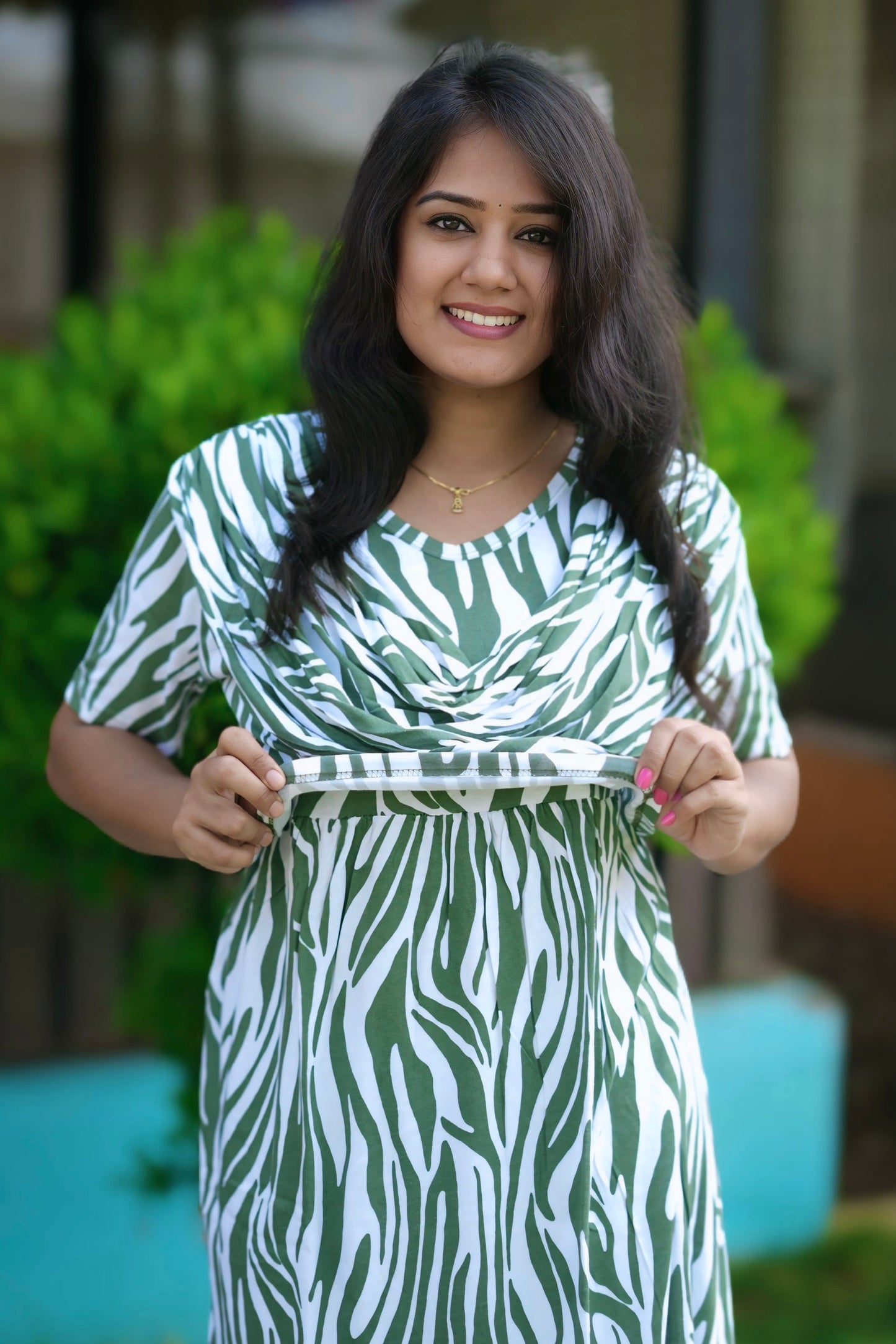 Zevira (Zipless Maternity Shawl)