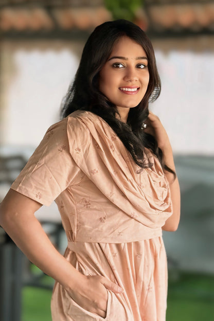 VELUVE (Zipless Maternity Shawl)