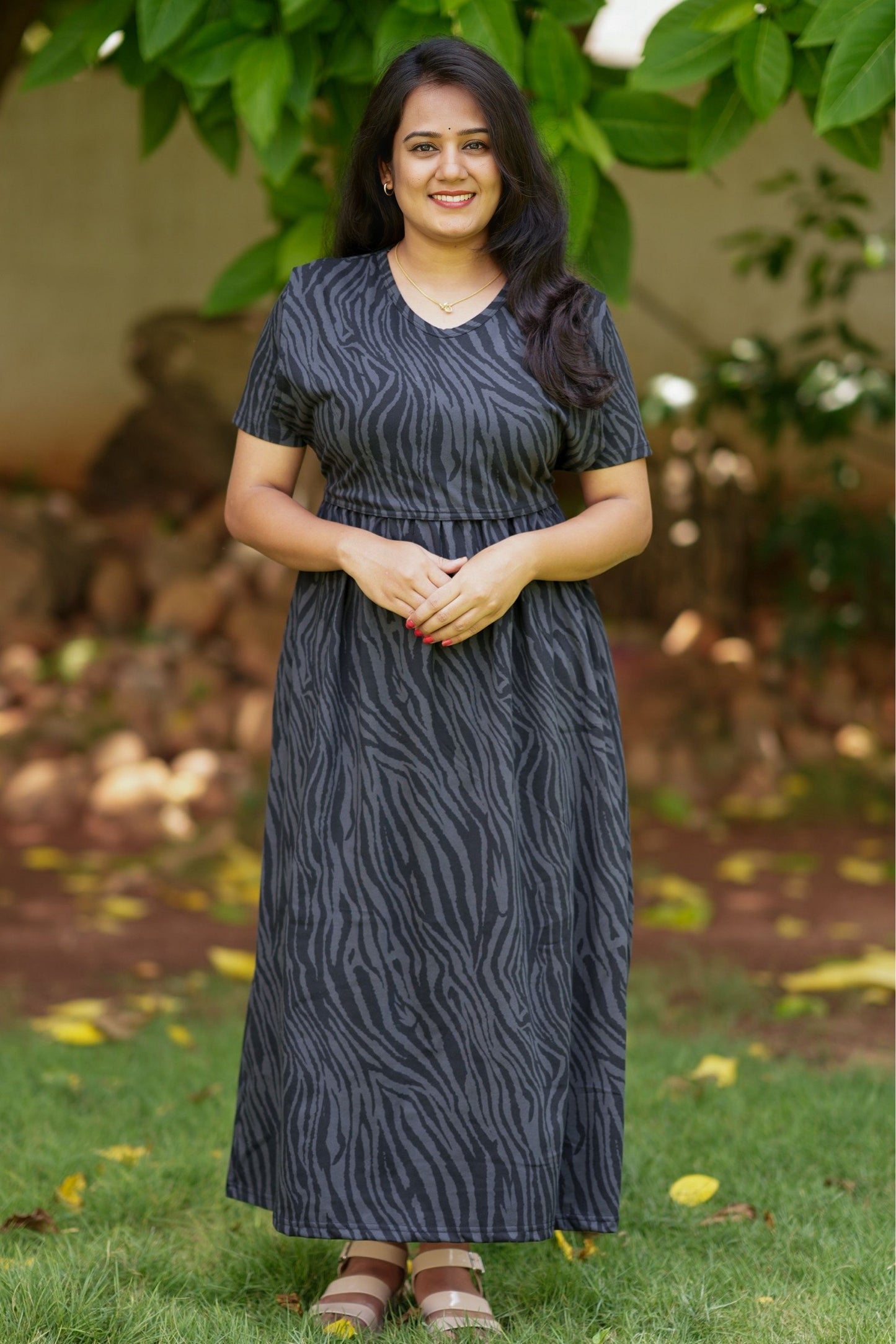 Pre Book - Charcoal Stride (Feeding Cover)