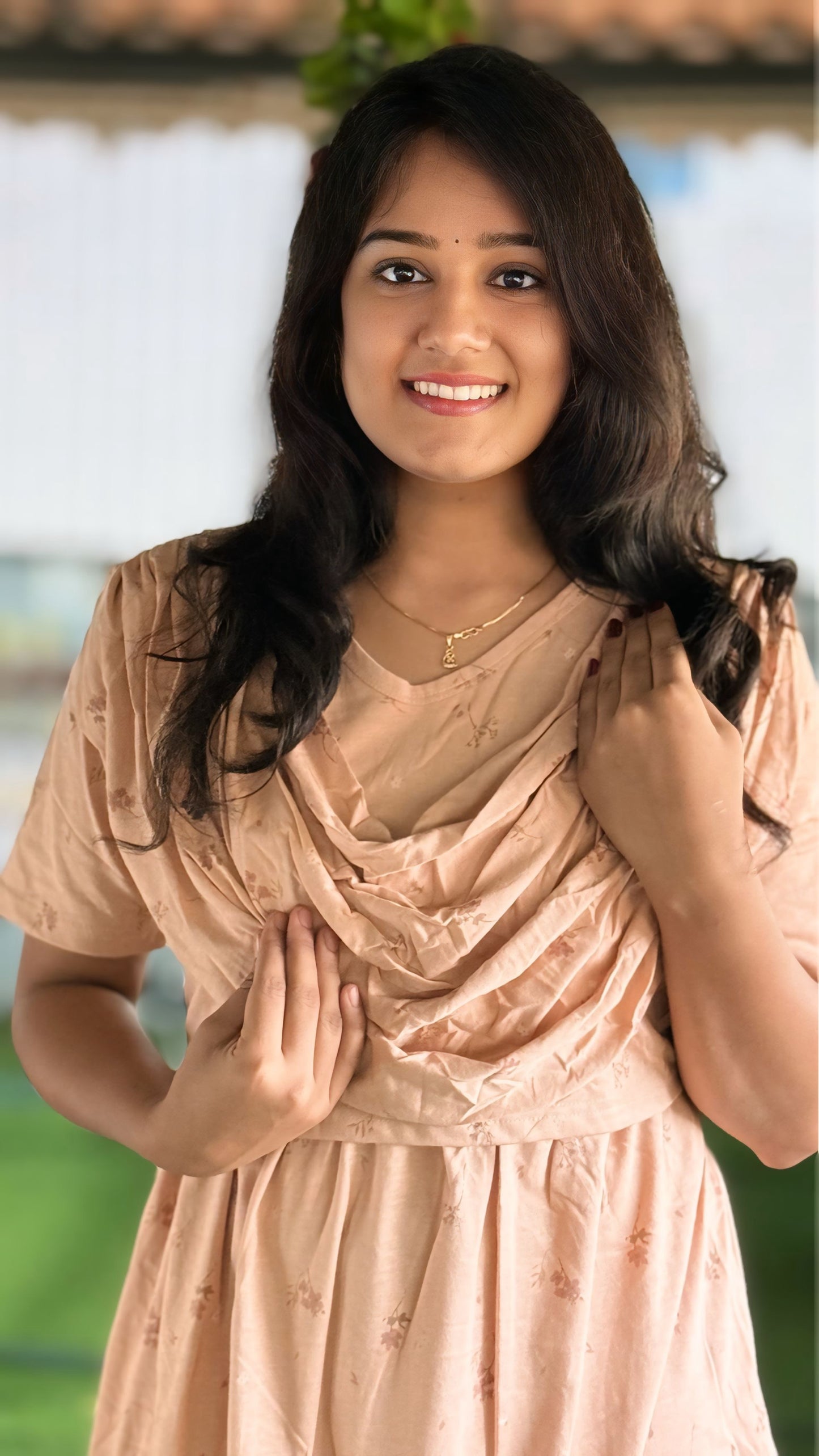 VELUVE (Zipless Maternity Shawl)