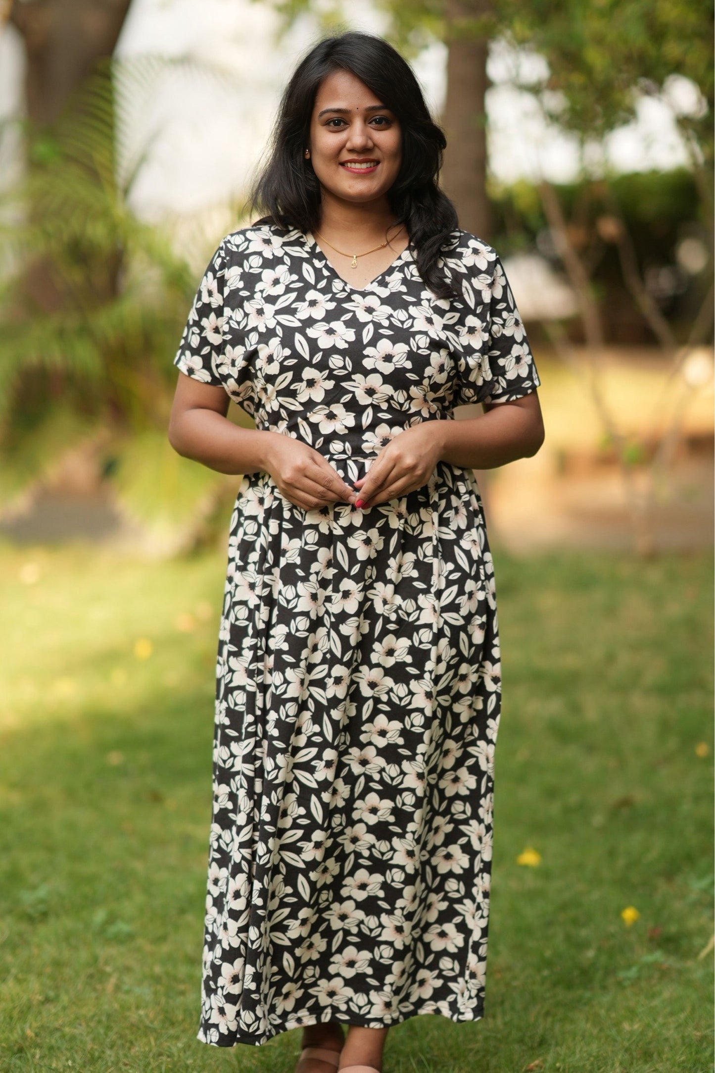 Floral Elegance (Feeding Cover)