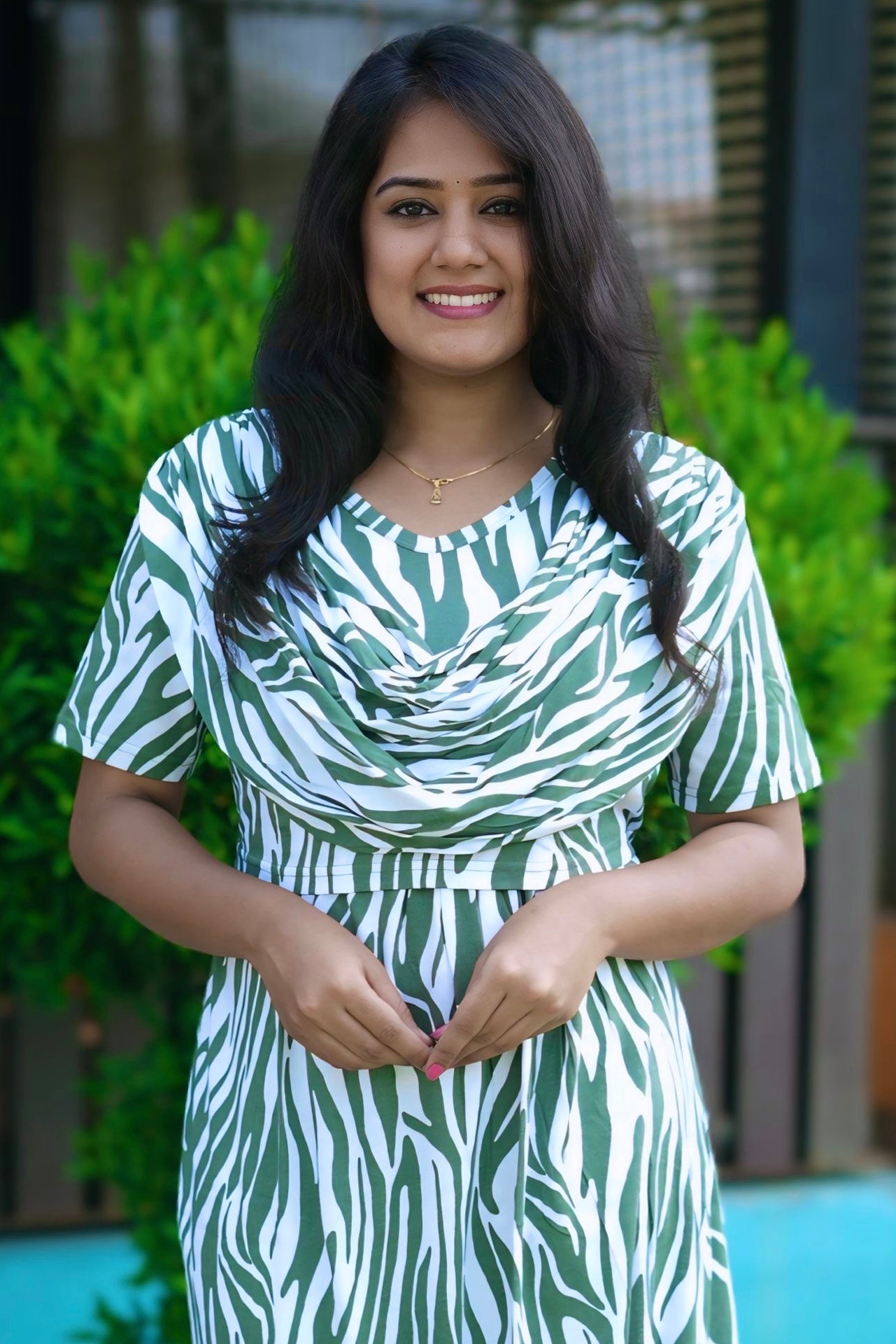 Zevira (Zipless Maternity Shawl)