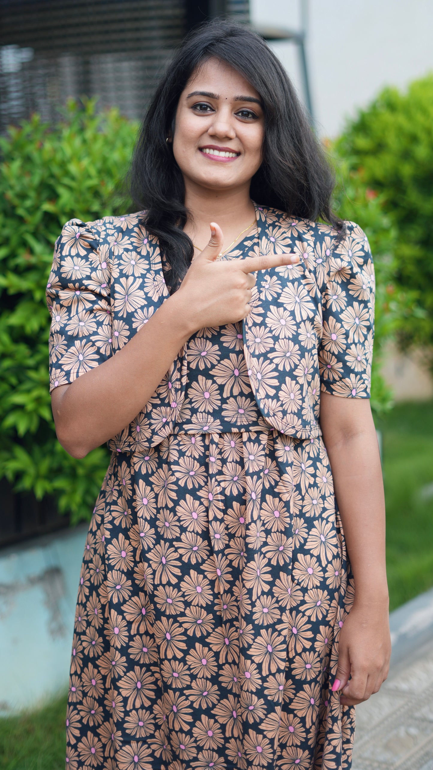 MATERNITY WITH COAT ( FLORAL AURA )