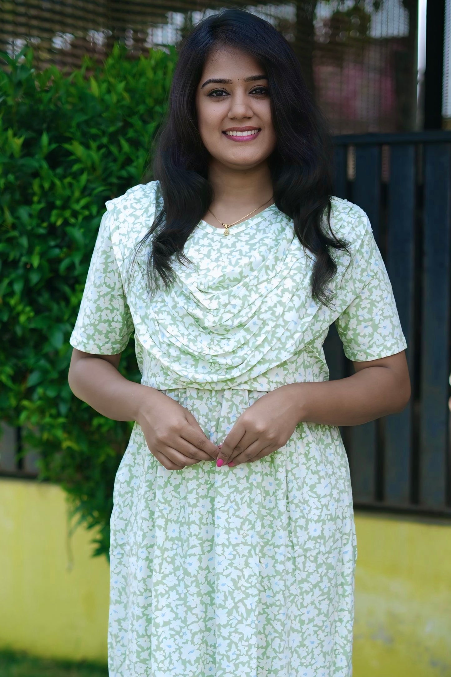 Leafelle (Zipless Maternity Shawl)