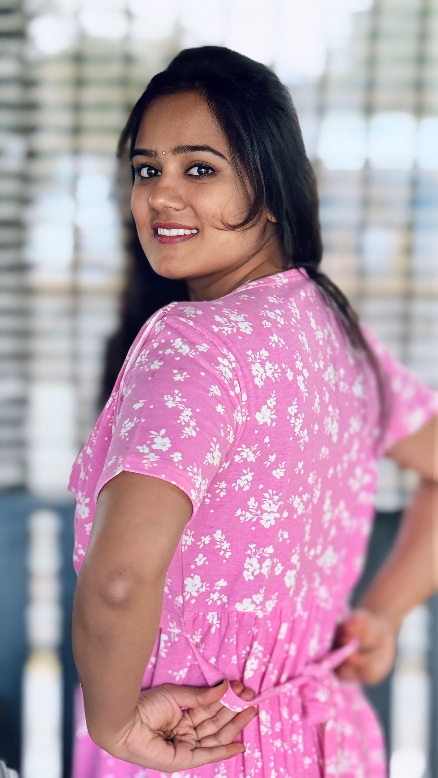 Rosaline (Zipless Maternity Shawl)