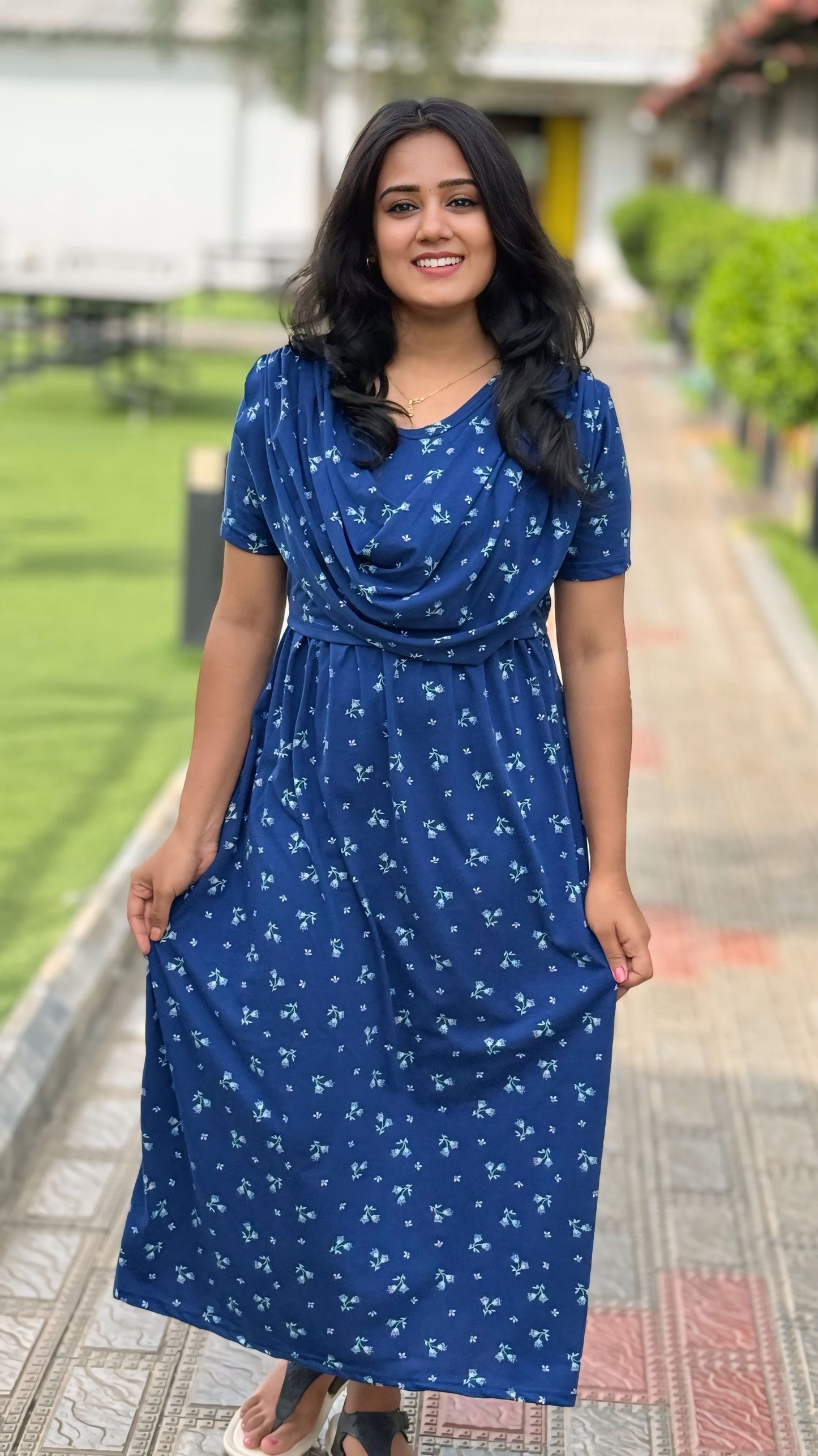 Blue Charm (Zipless Maternity Shawl)