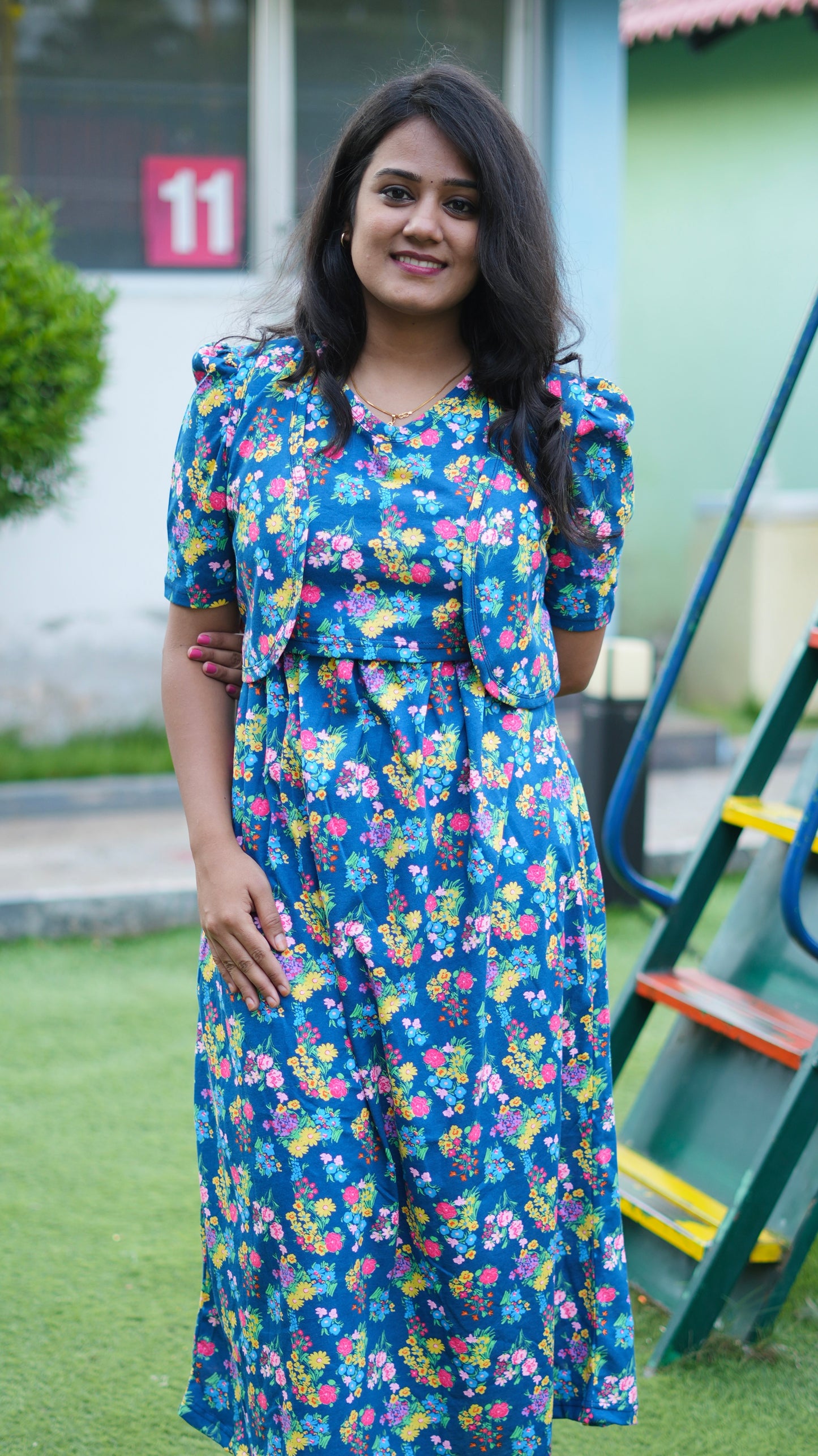 MATERNITY WITH COAT ( FLORAL DREAMS )