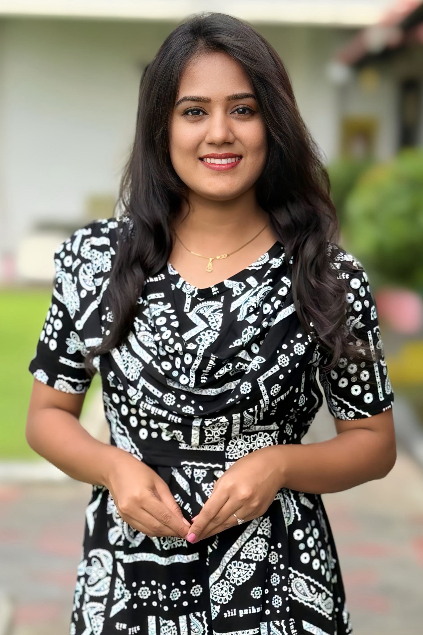 Comfyra (Zipless Maternity Shawl)