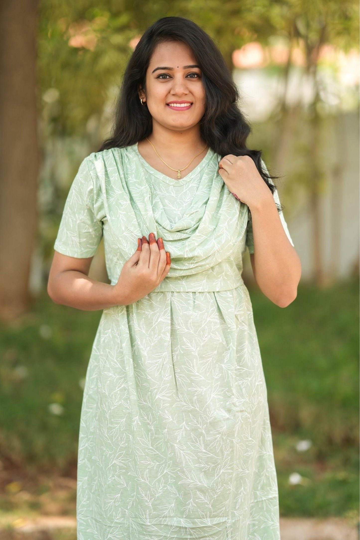 Mild Floral Green (Zipless Maternity Shawl)