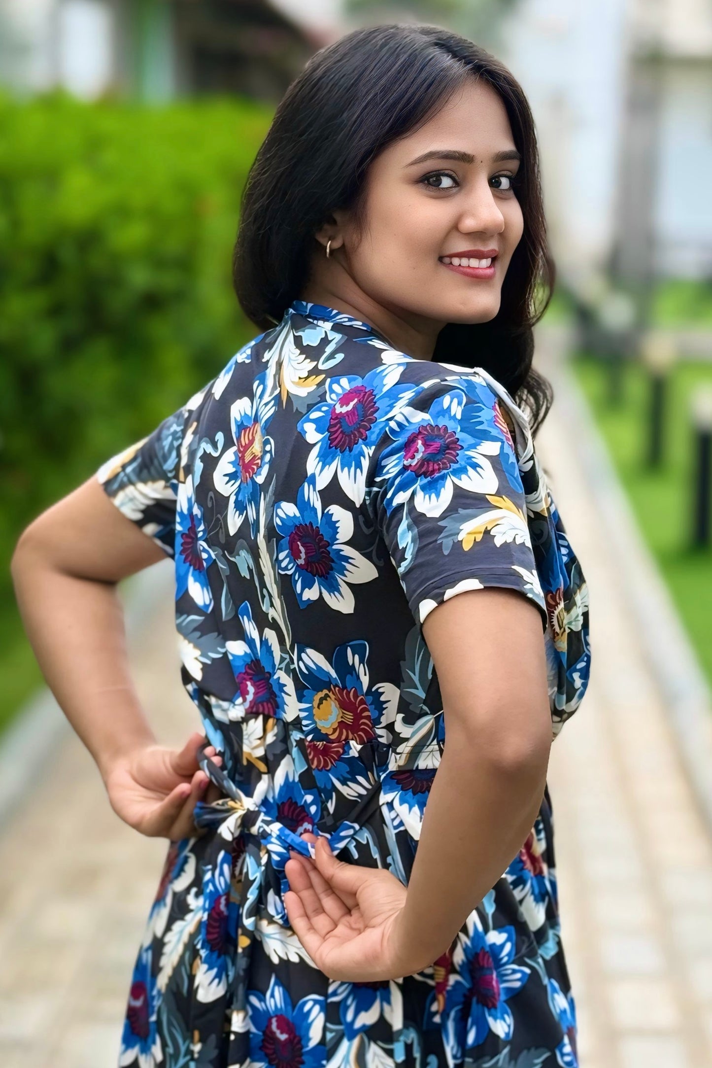 Navora (Zipless Maternity Shawl)