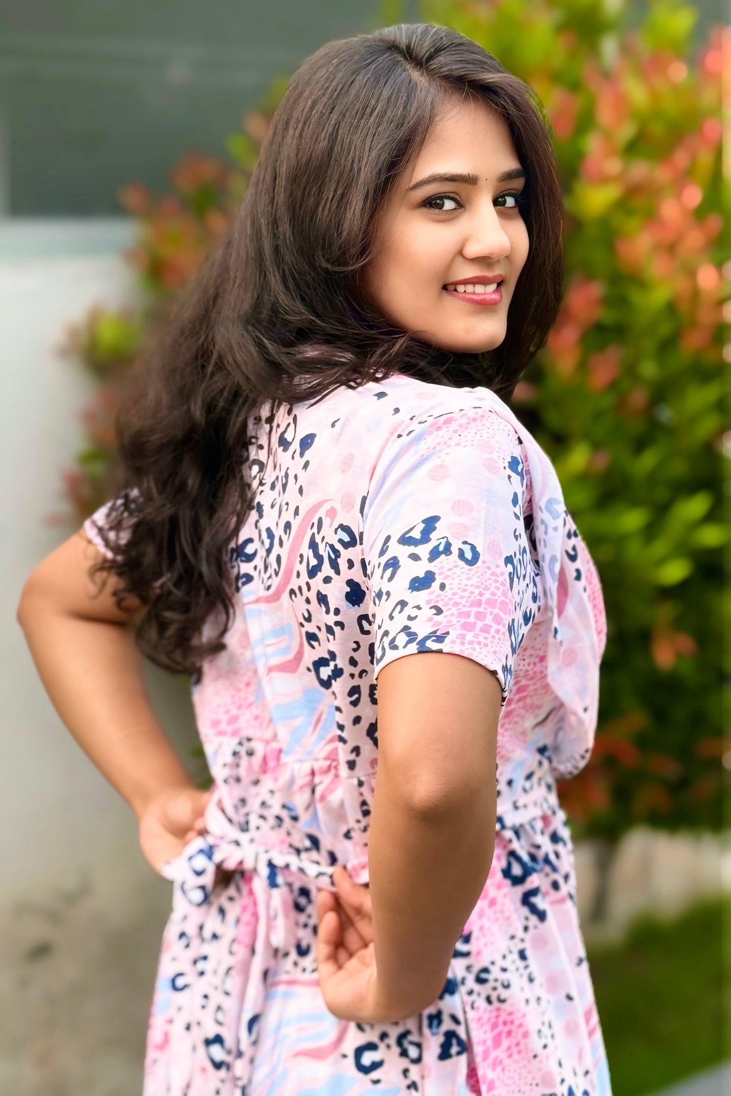 Pinkora (Zipless Maternity Shawl)