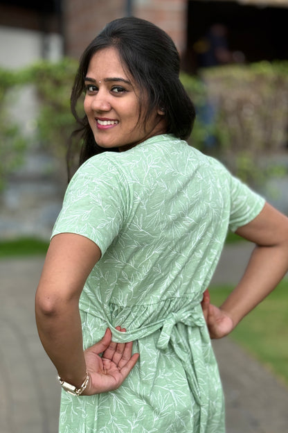 Mild Floral Green (Zipless Maternity Shawl)