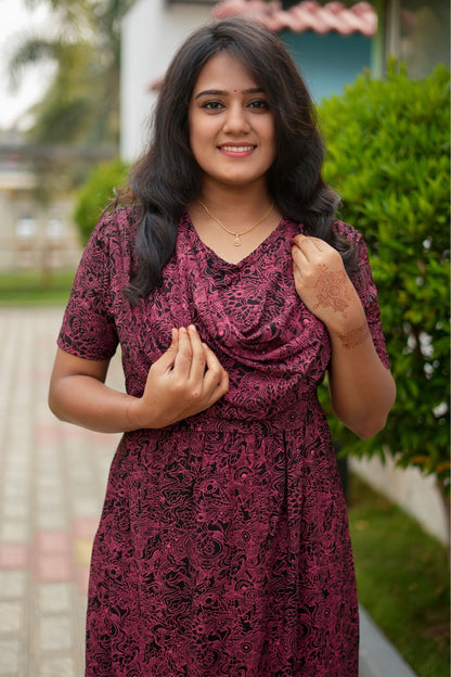 Crimson Charm  (Zipless Maternity Shawl)