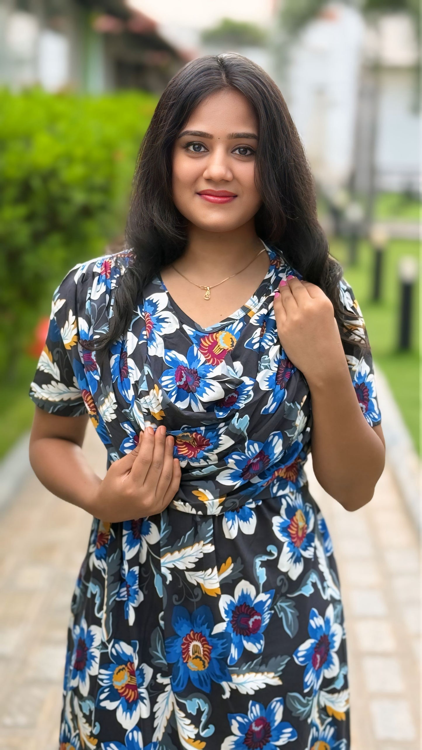 Navora (Zipless Maternity Shawl)