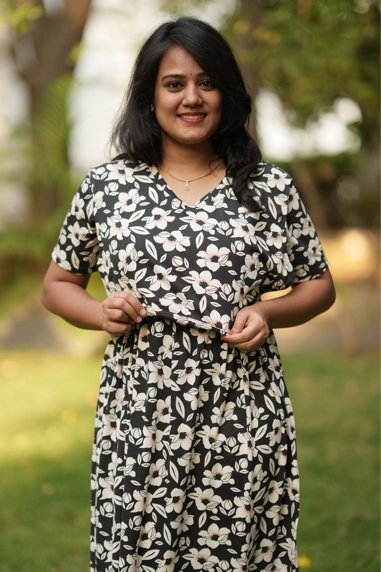 Floral Elegance (Feeding Cover)