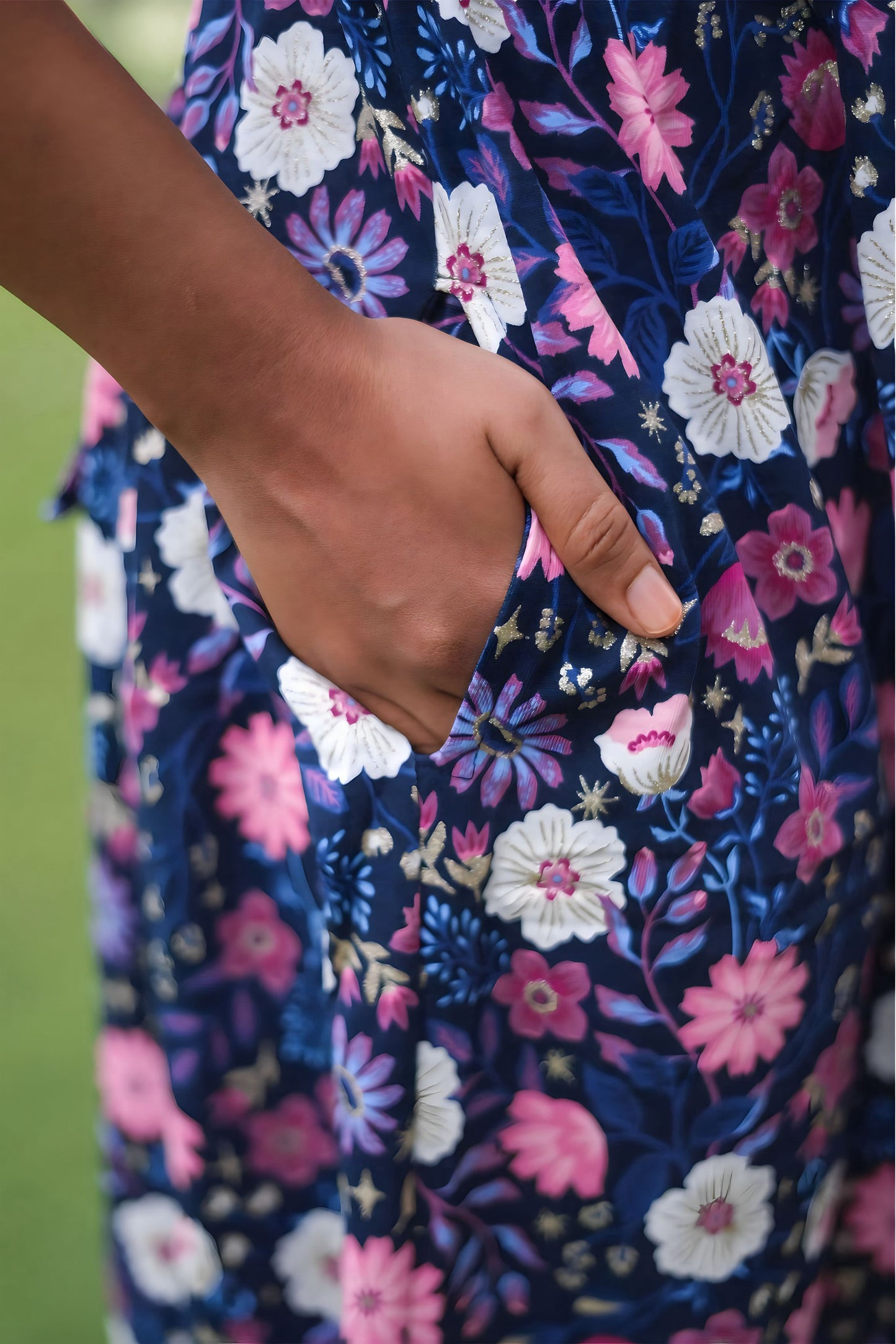 MidnightBloom (Casual Loungewear Shawl)