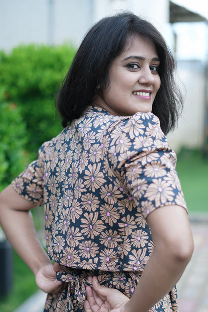 MATERNITY REMOVABLE COAT ( FLORAL AURA )