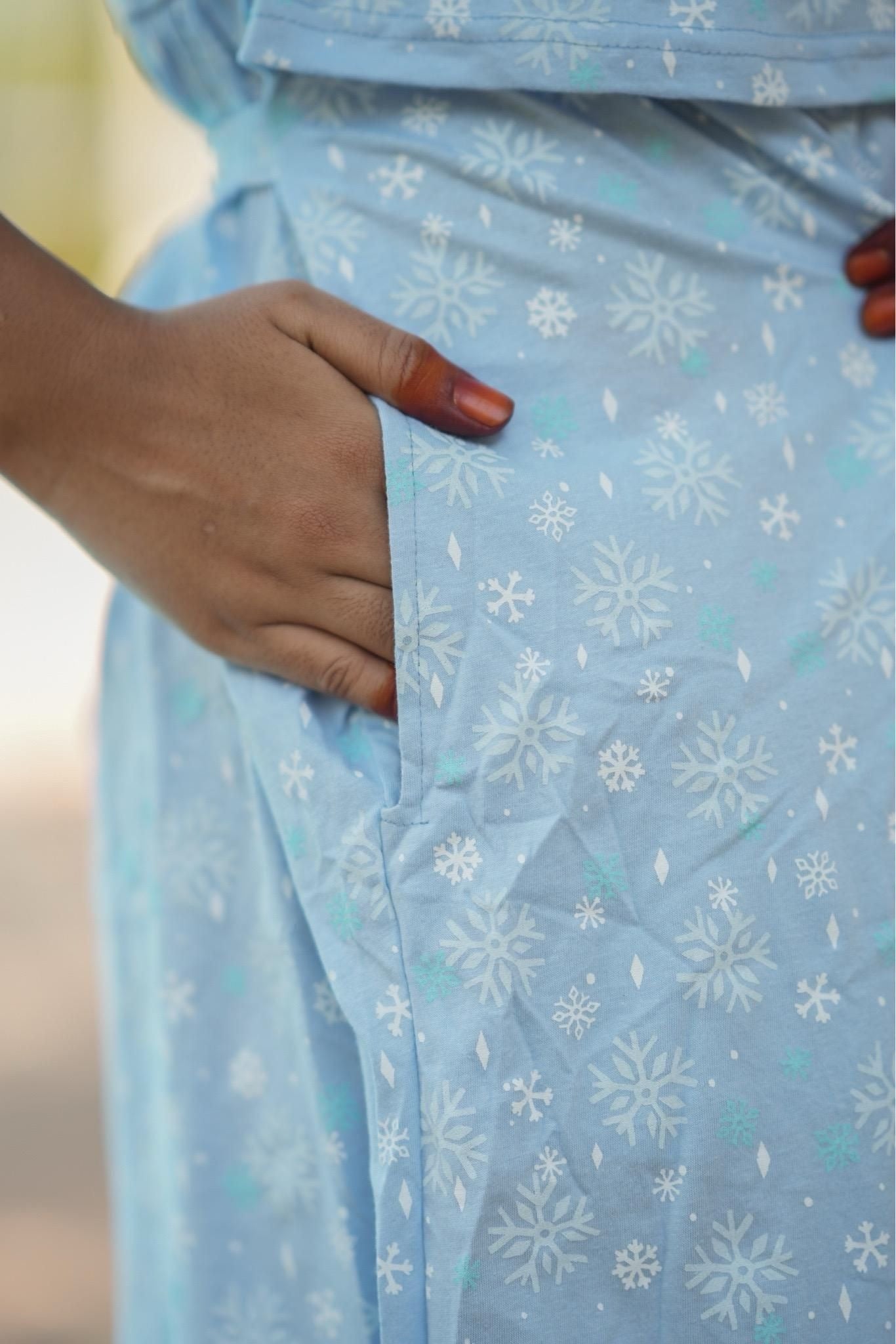 Glaciera (Zipless Maternity Shawl)