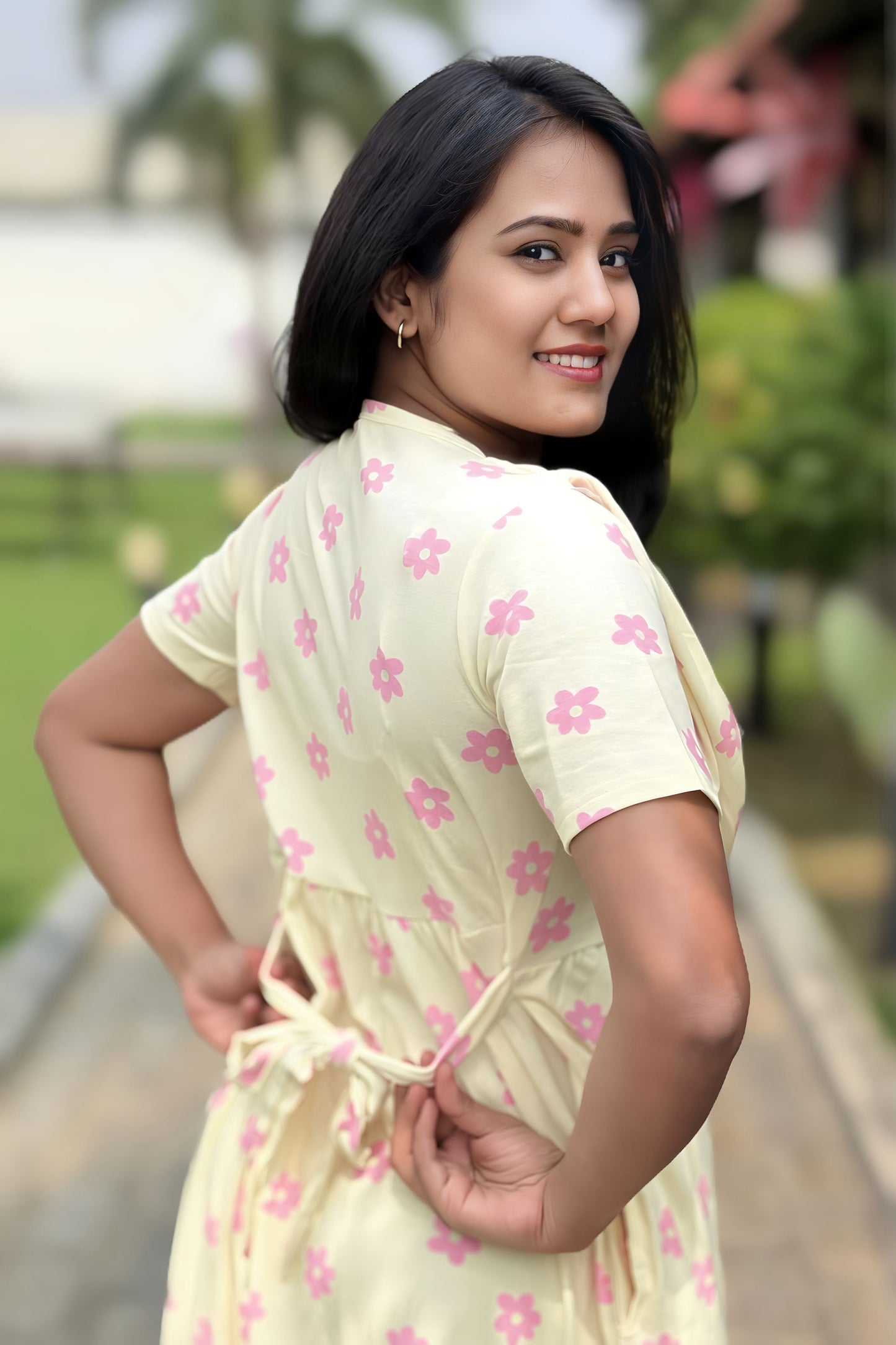 Petal Glow (Casual Loungewear Shawl)