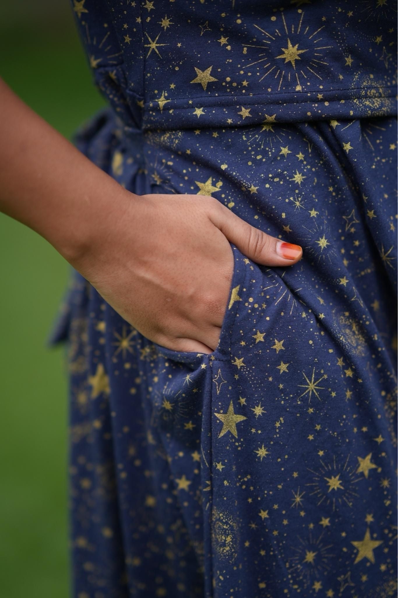 Royal Star (Zipless Maternity Shawl)