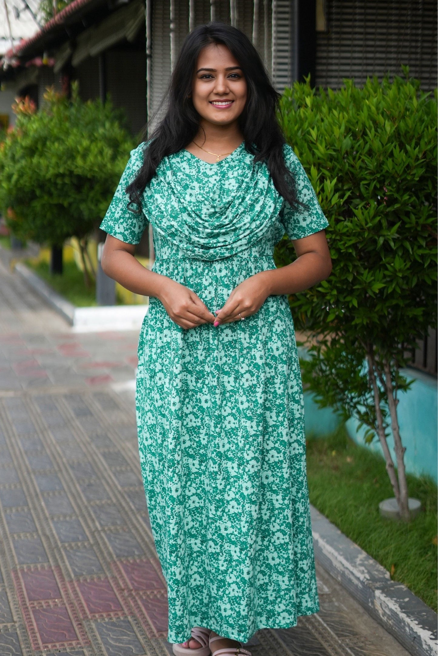 Non Maternity Shawl (Azurelle)