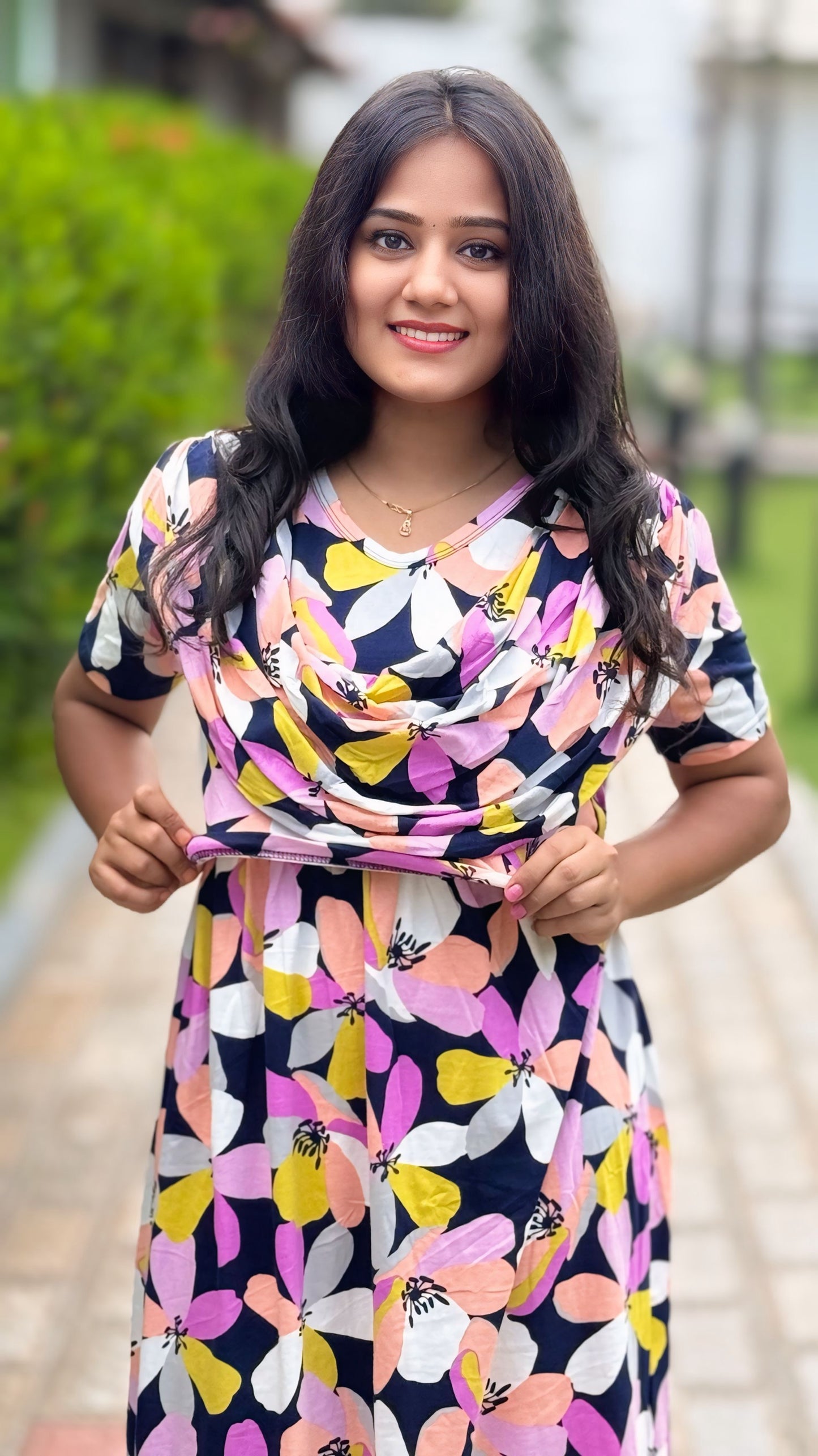 Bloomora (Zipless Maternity Shawl)