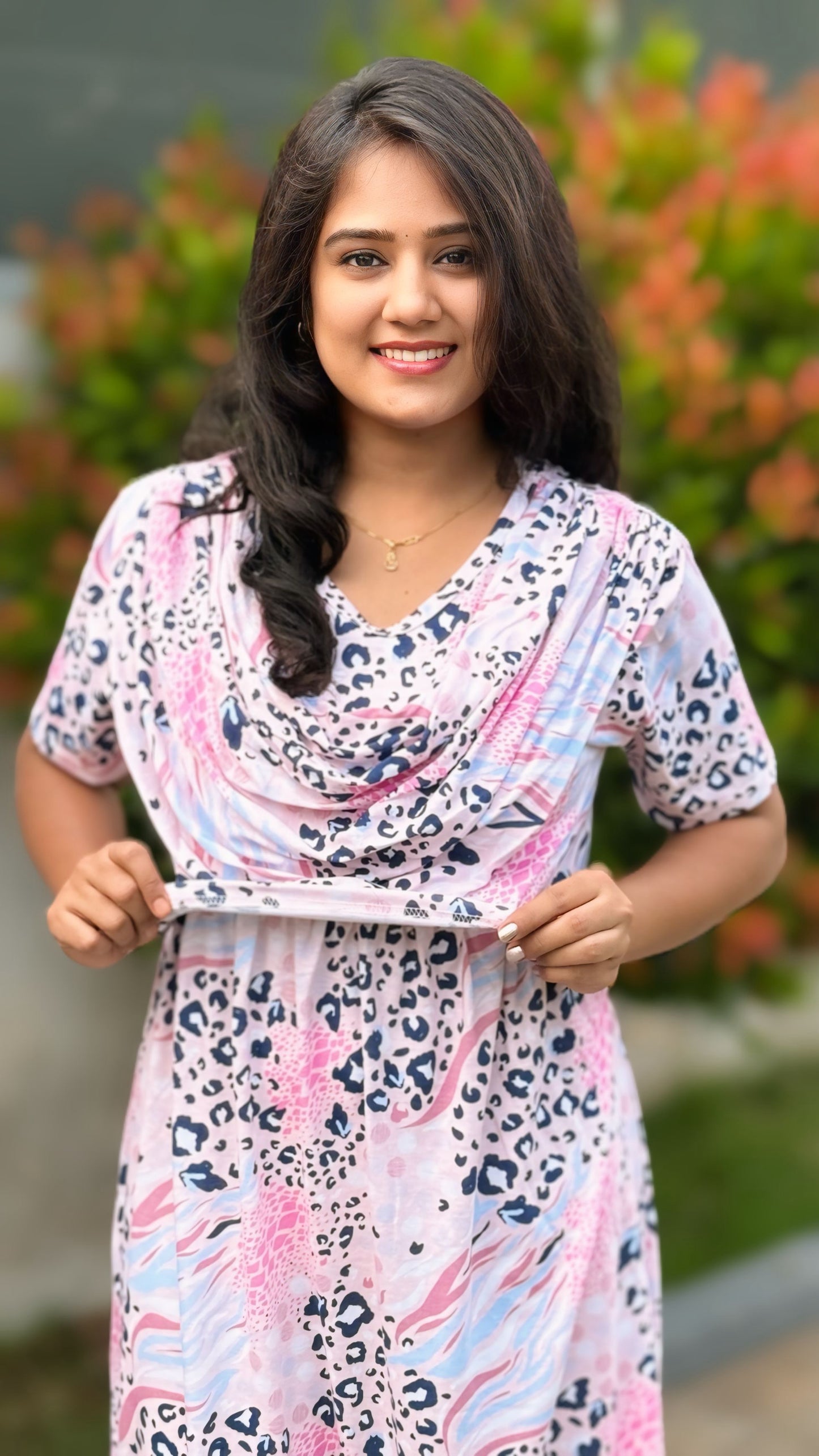 Pinkora (Zipless Maternity Shawl)