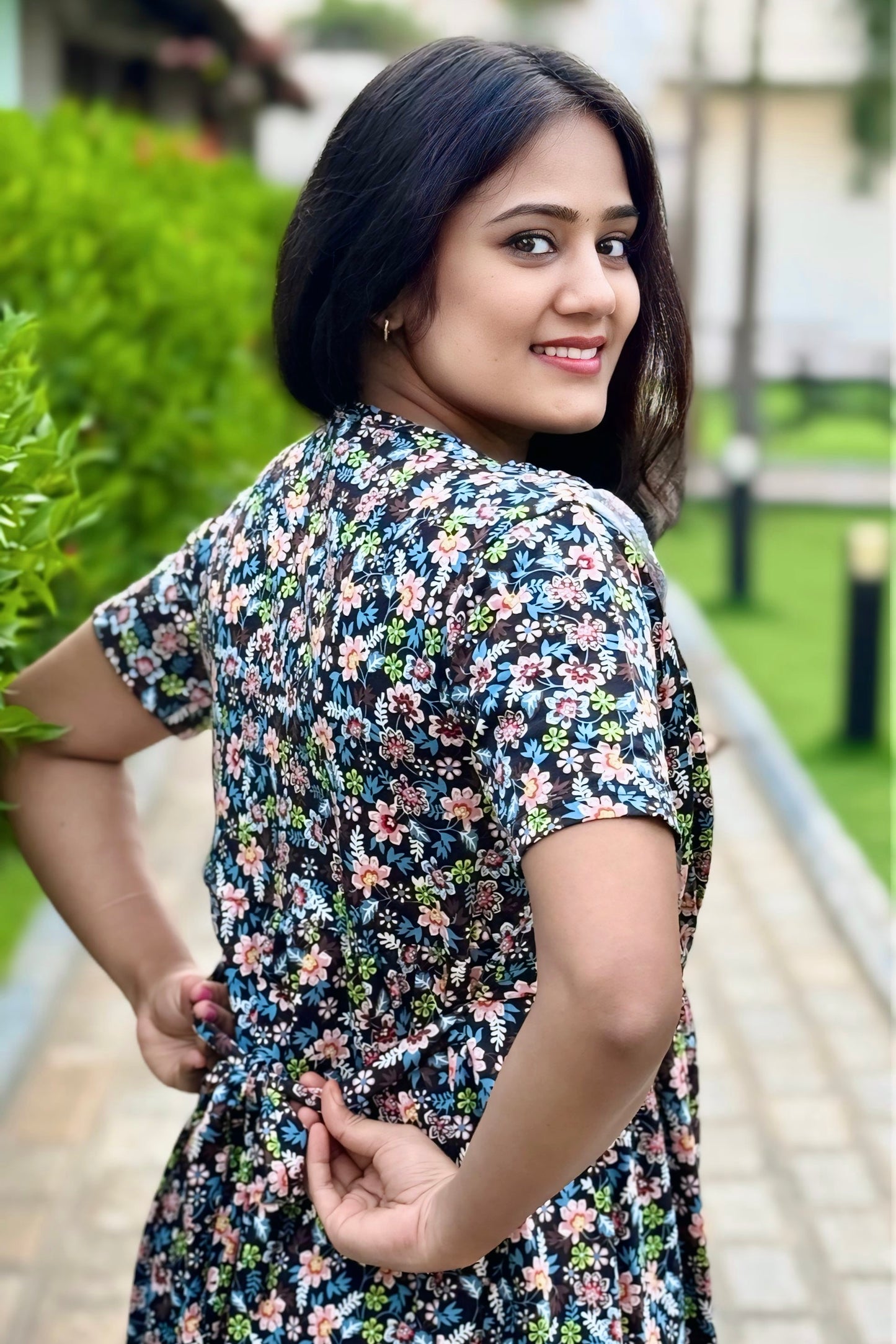 Velvette (Zipless Maternity Shawl)