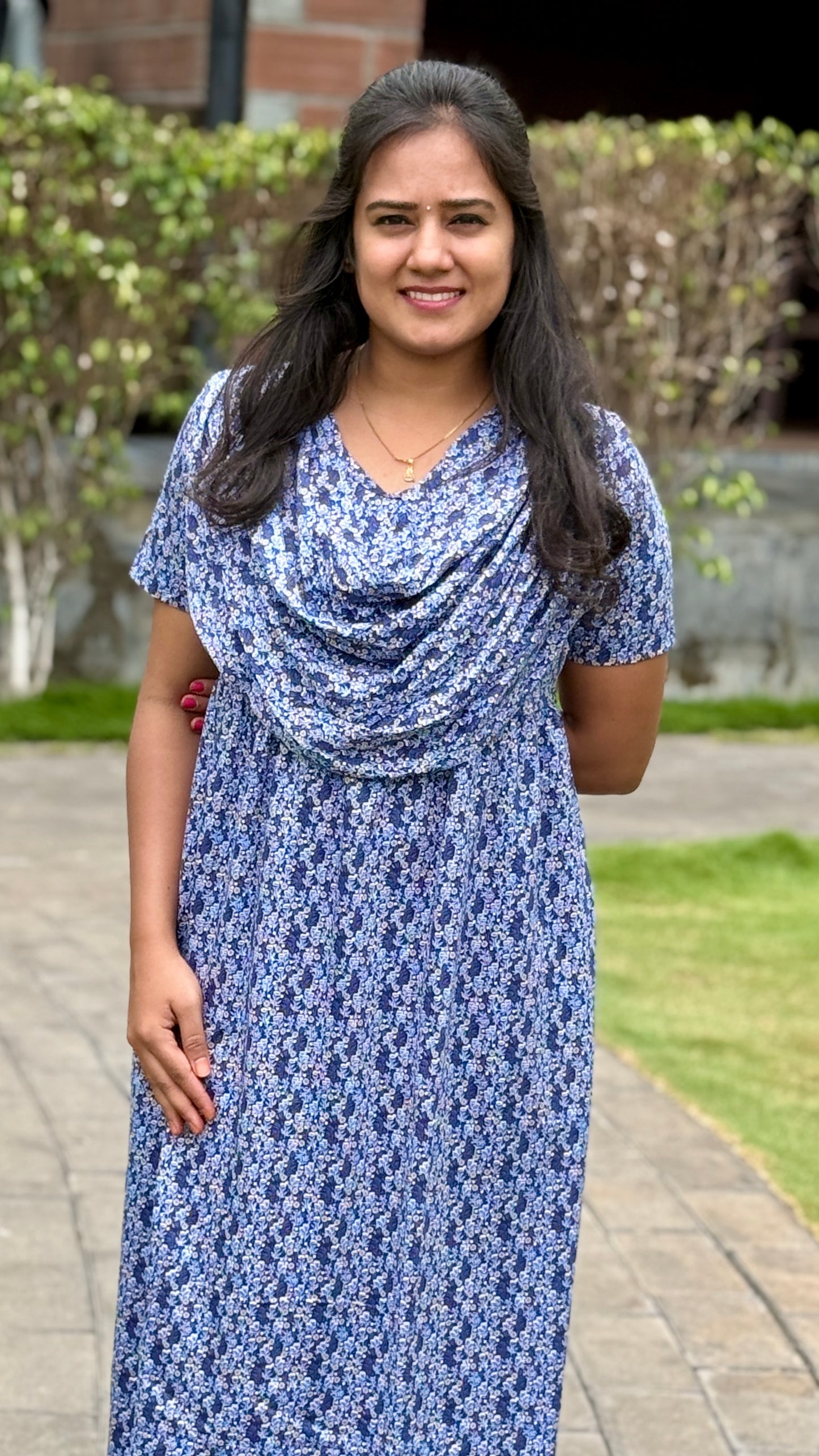 ATTACHED SHAWL NON FEEDING WITH FLORAL NAVY