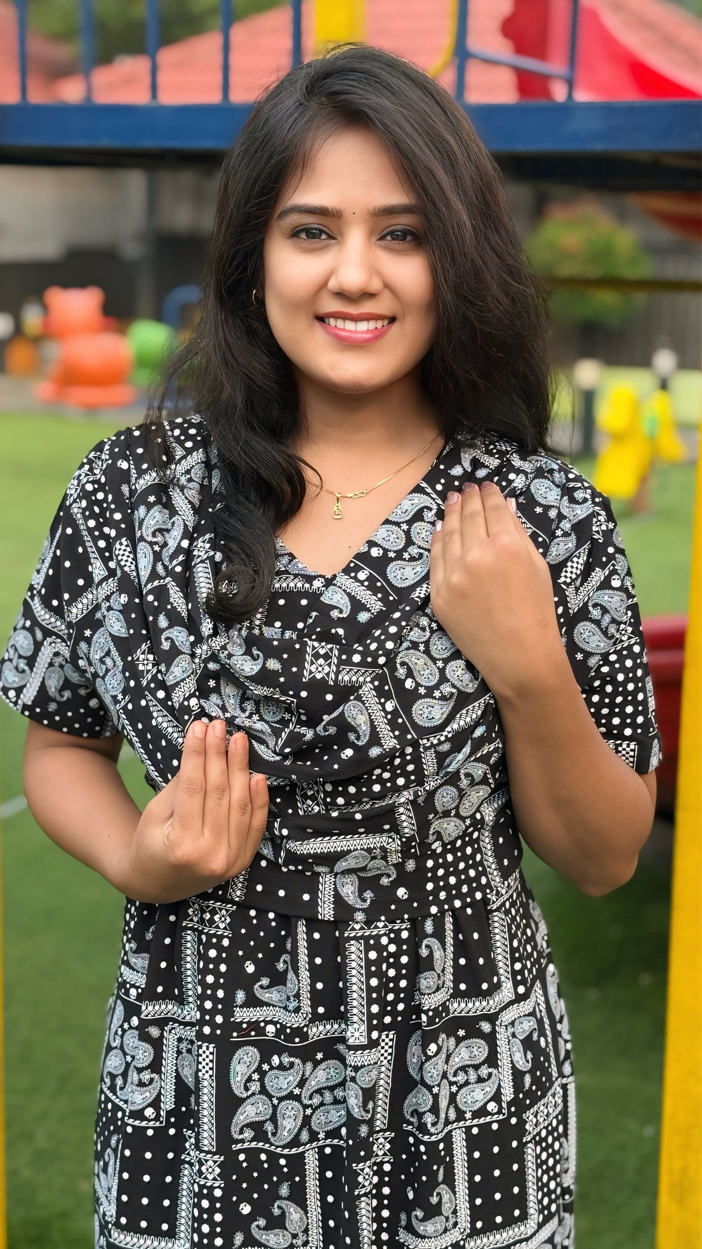 BlackÉlan (Non Maternity Shawl)