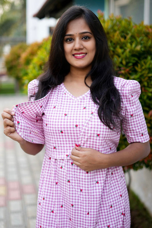 MATERNITY ATTACHED COAT (Gingham)