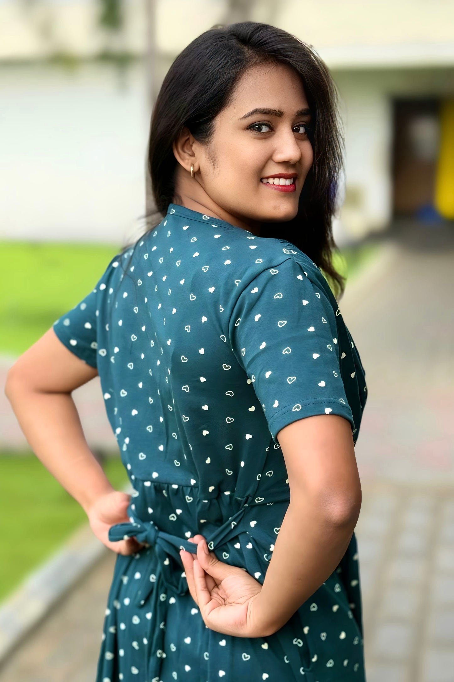 Femora (Zipless Maternity Shawl)