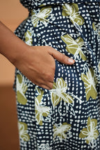 WILLOW
 (Zipless Maternity Shawl)