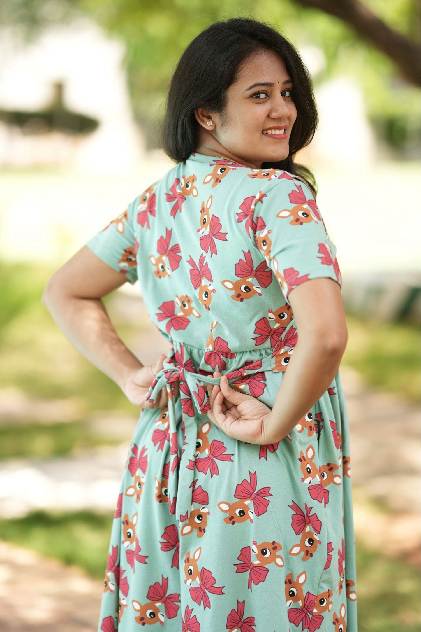 Mint Fawn (Feeding Cover)