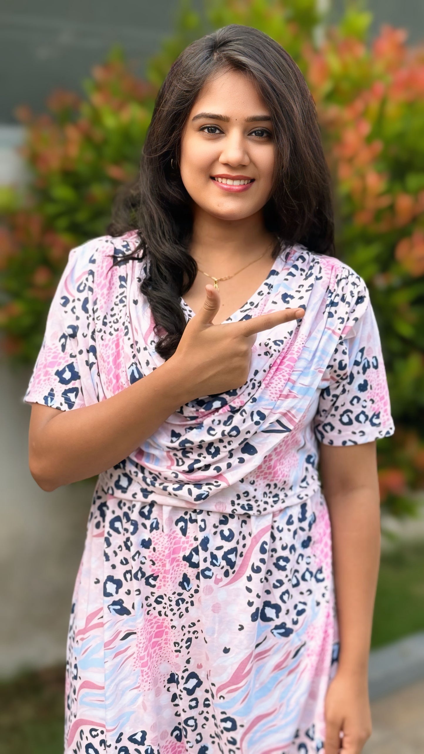 Pinkora (Zipless Maternity Shawl)