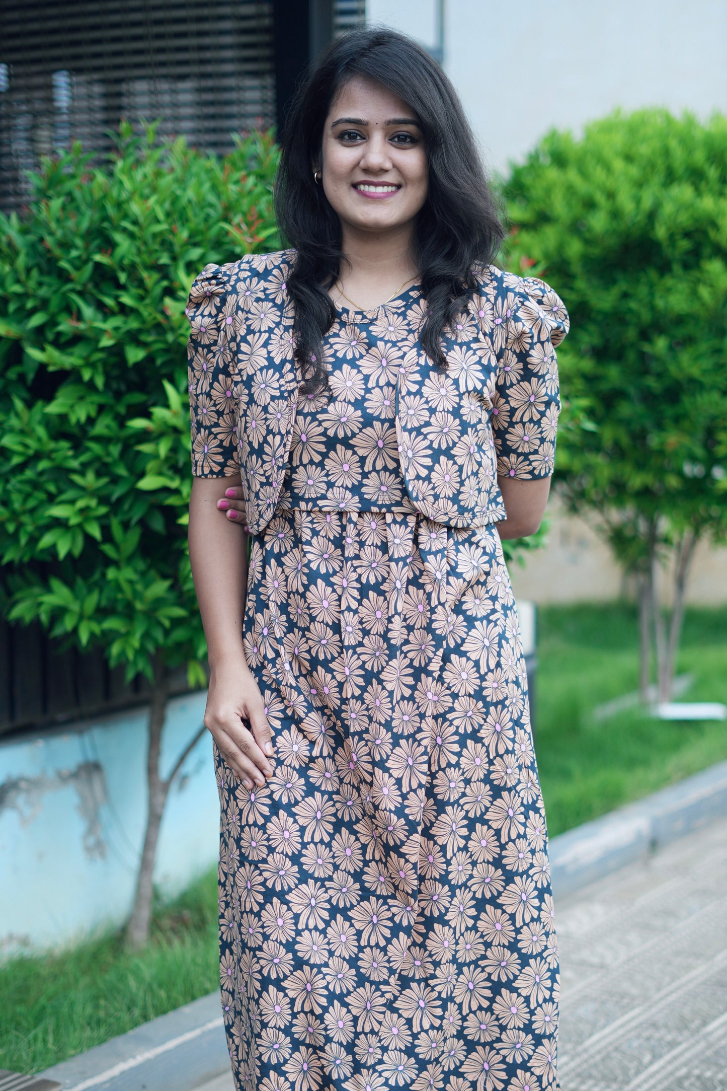 MATERNITY REMOVABLE COAT ( FLORAL AURA )