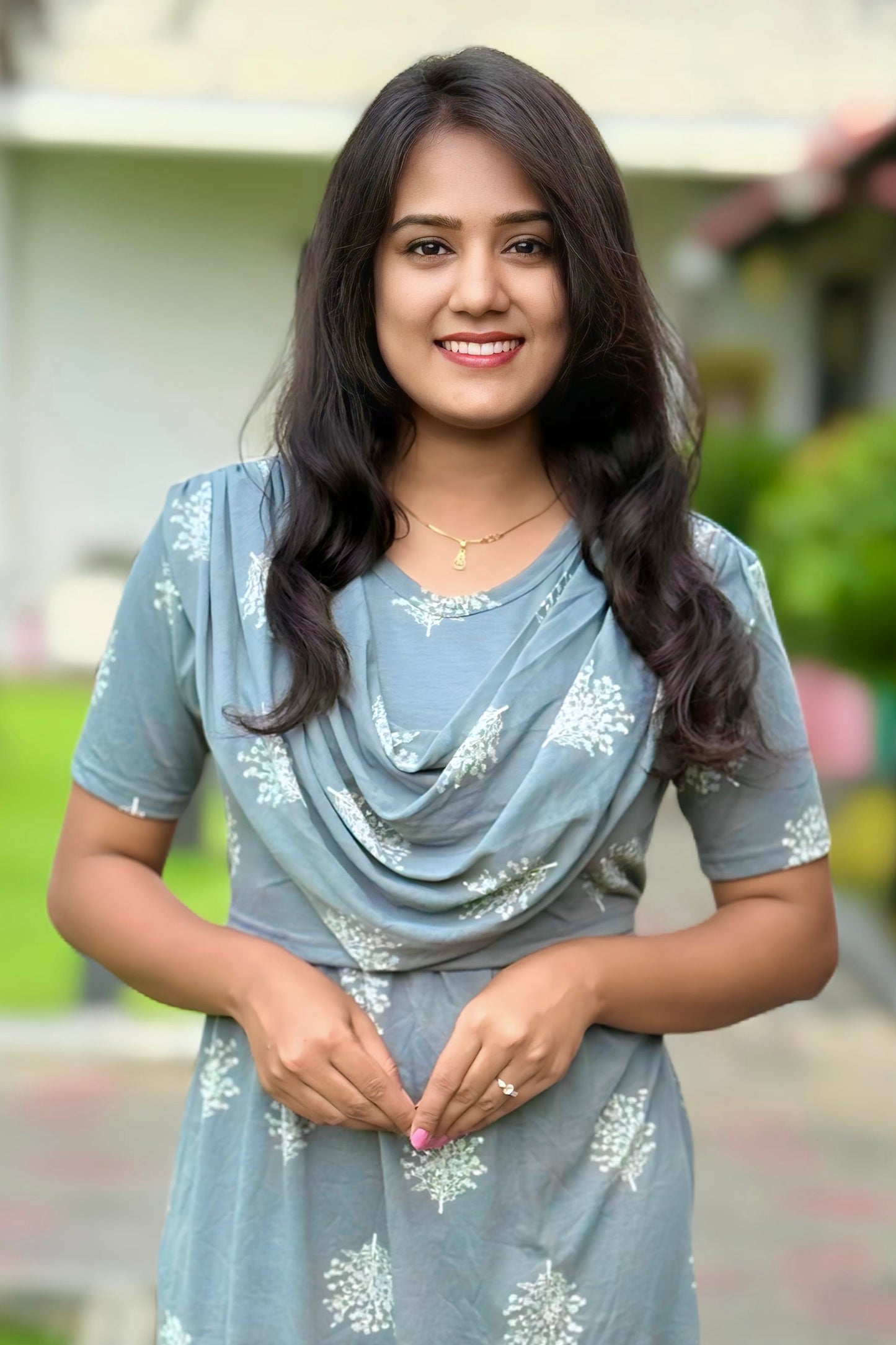 Vibela (Zipless Maternity Shawl)