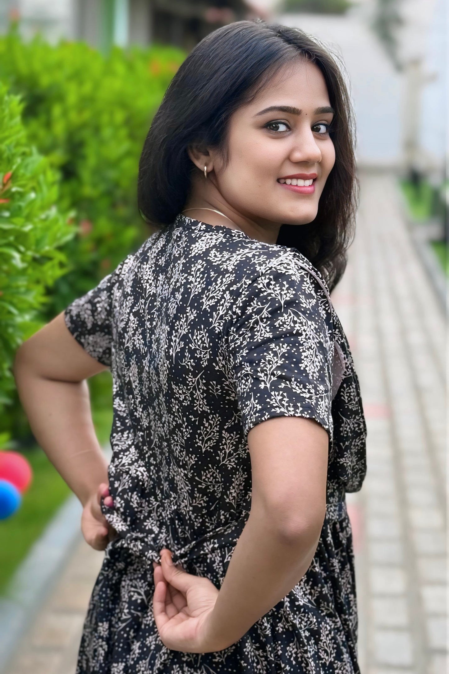 Classora (Zipless Maternity Shawl)