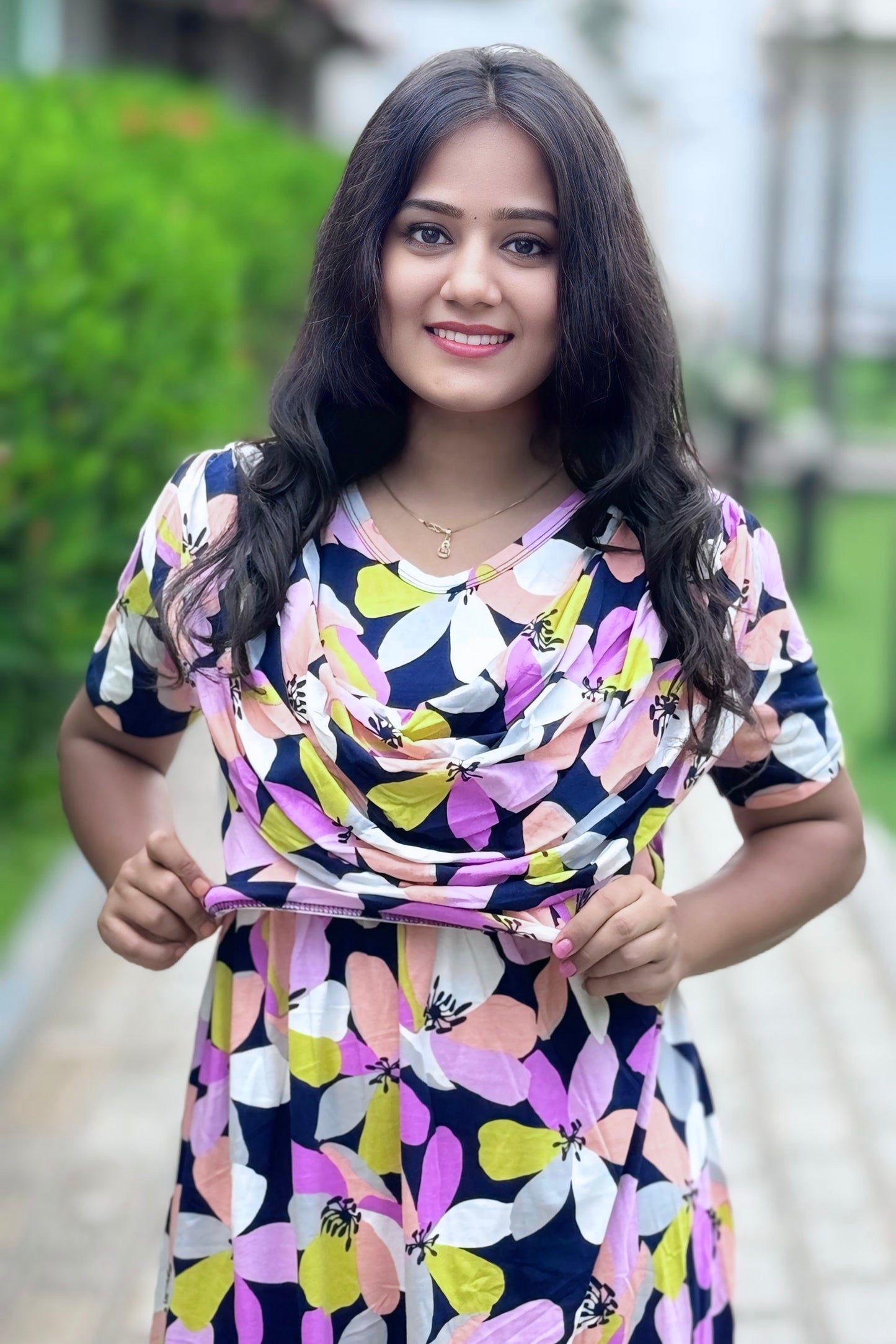 Bloomora (Zipless Maternity Shawl)