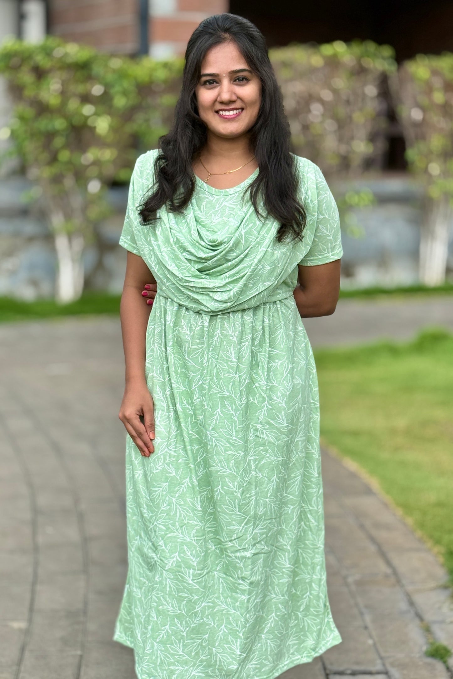 Mild Floral Green (Zipless Maternity Shawl)