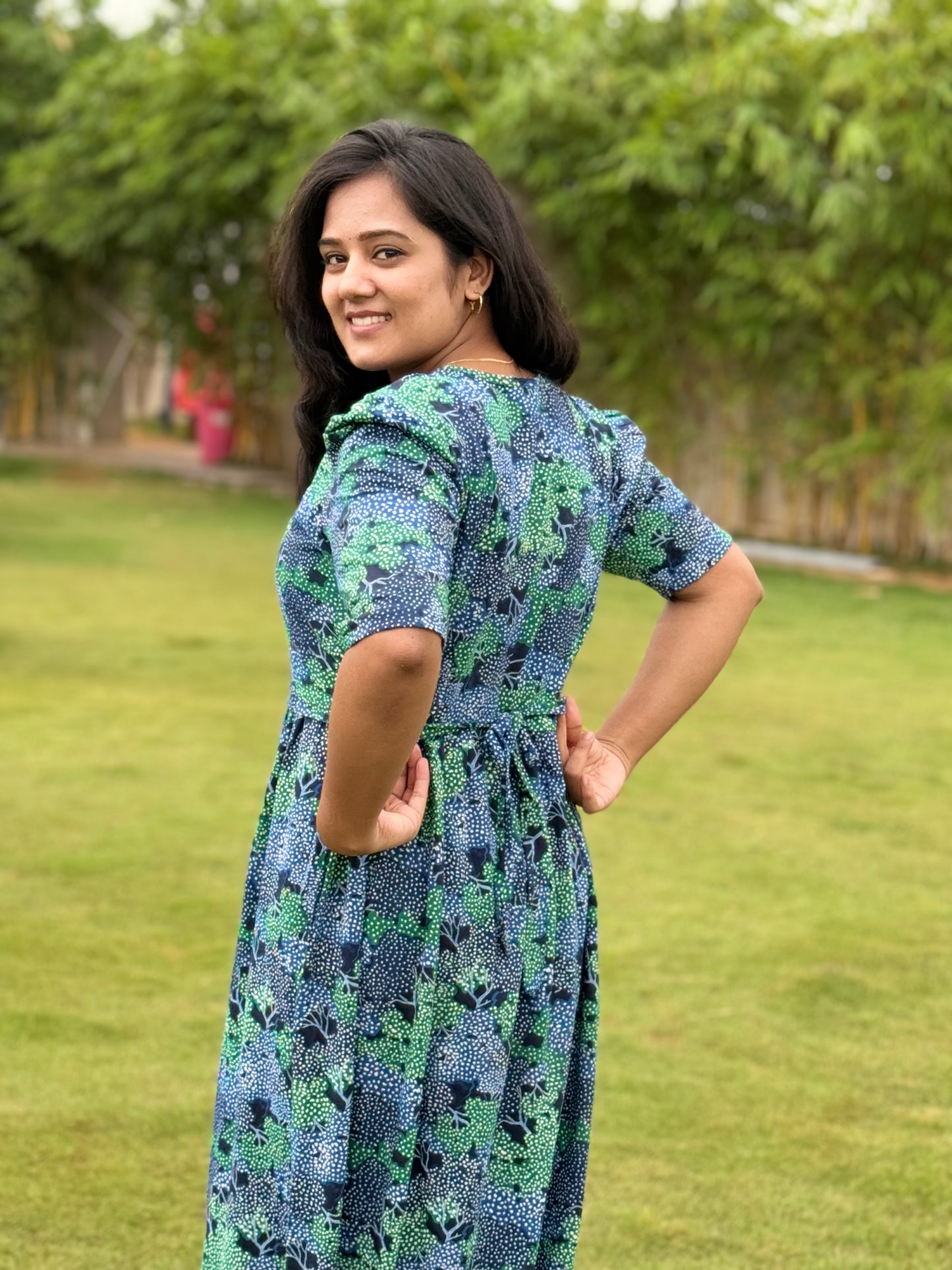 Zipless Maternity Puff with 3/4th Sleeve Maxi Dotted Navy Green