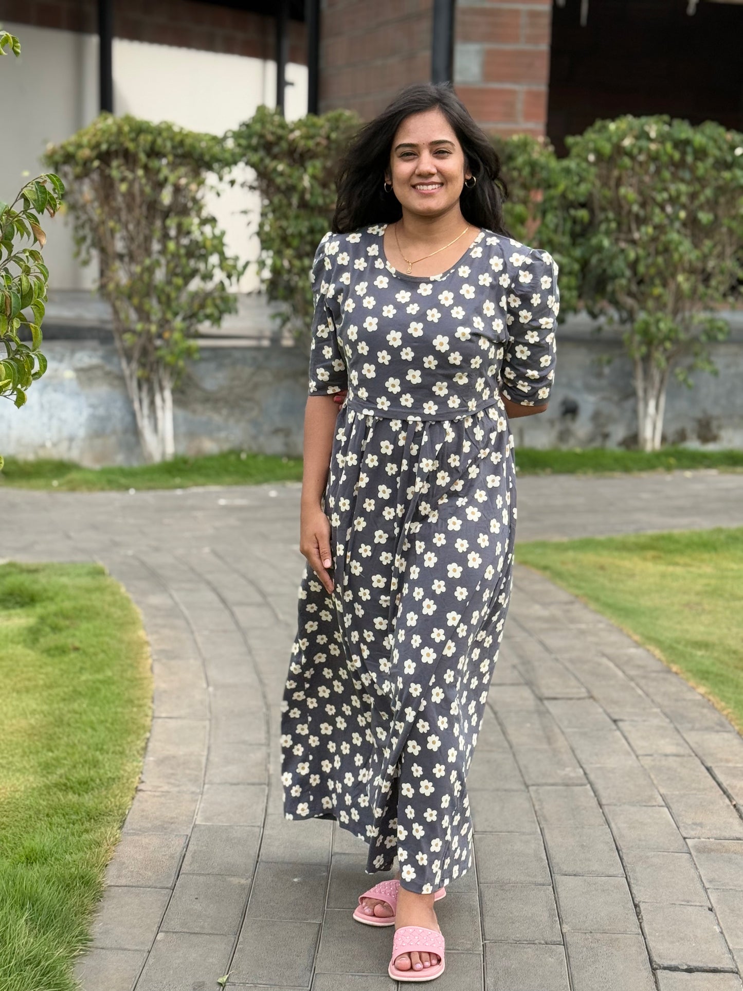 Zipless Maternity Puff with 3/4th Sleeve Floral Grey