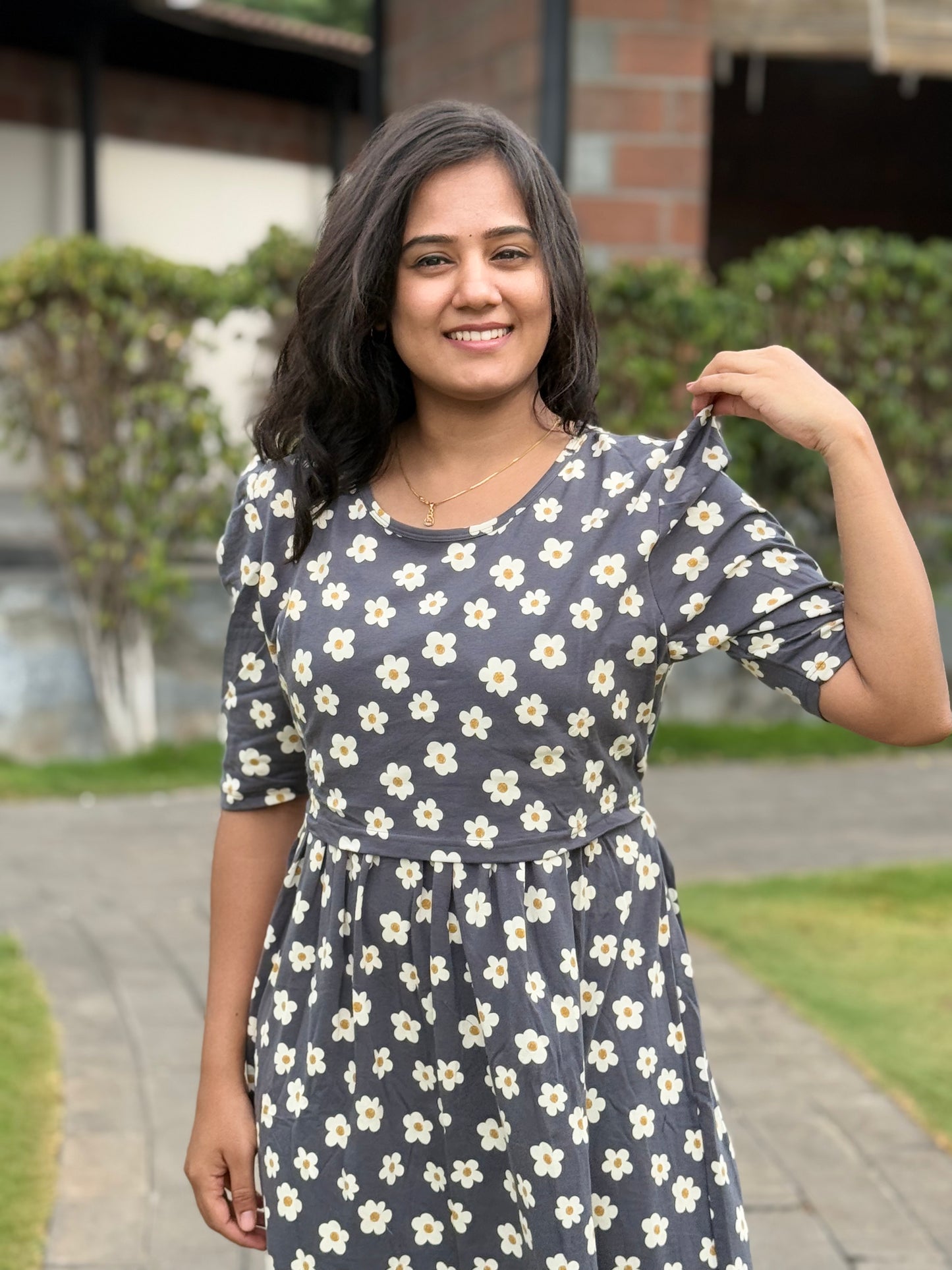 Zipless Maternity Puff with 3/4th Sleeve Floral Grey