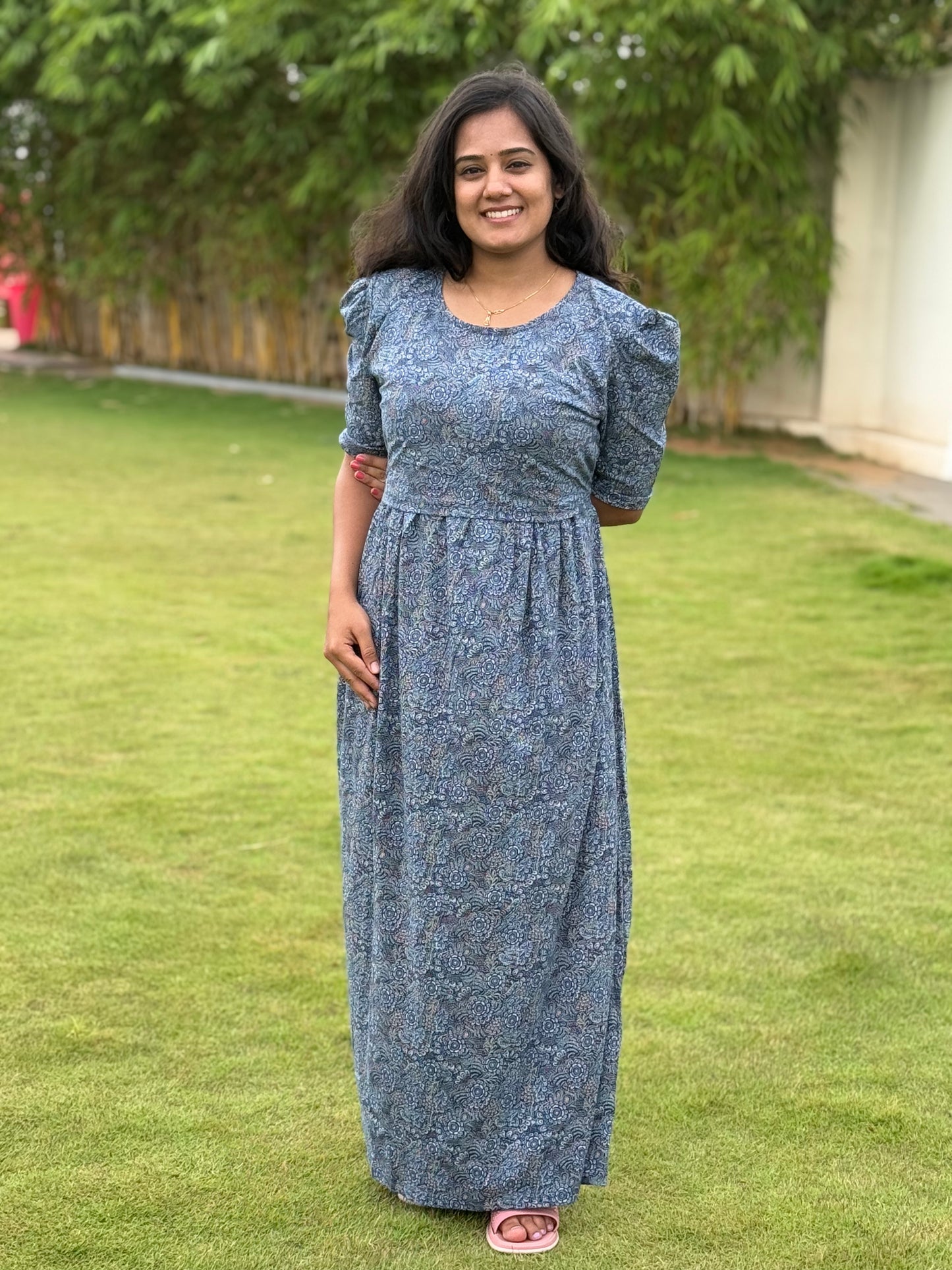 Zipless Maternity Puff with 3/4th Sleeve Maxi Navy Round Design