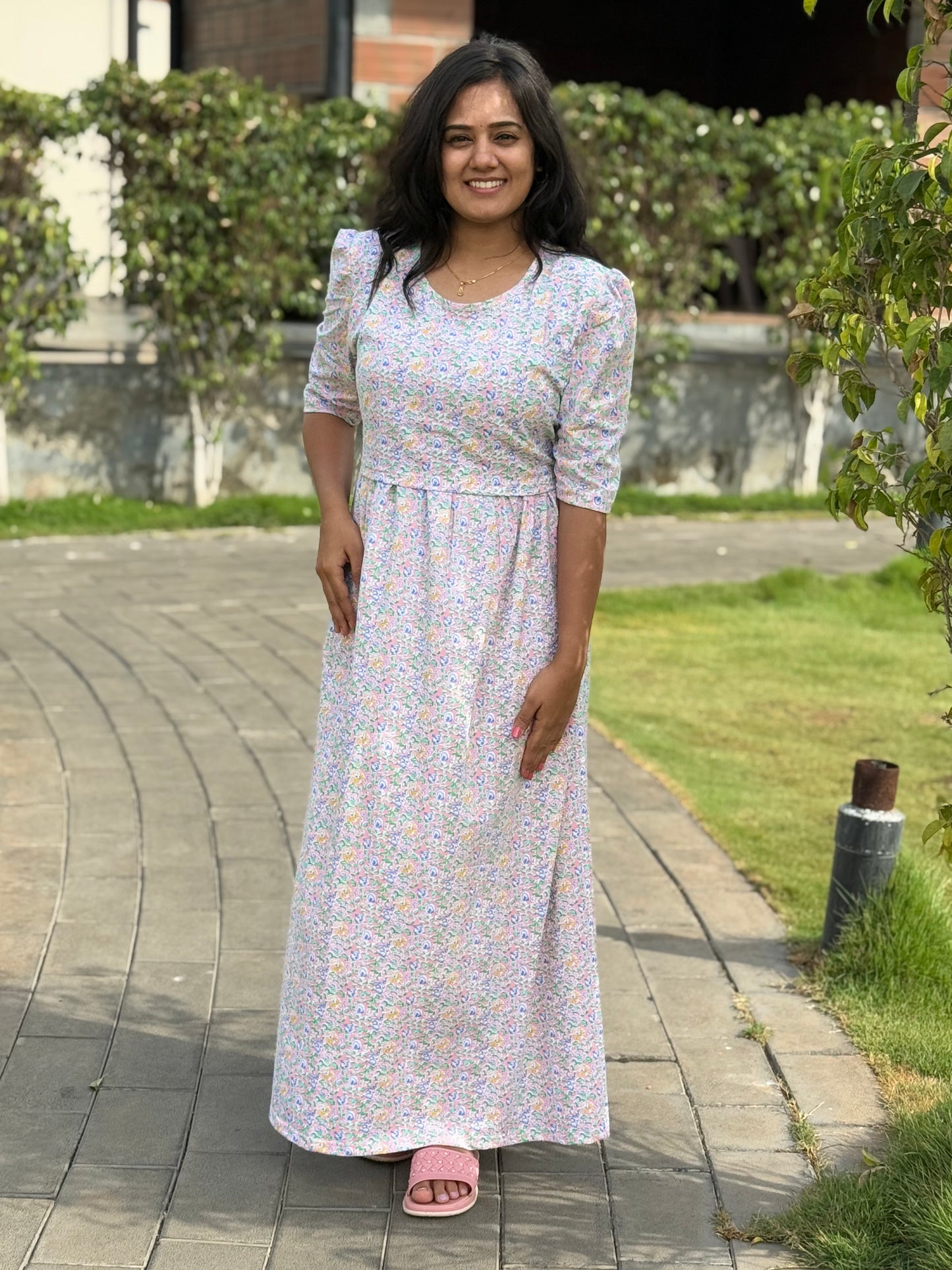 Zipless Maternity Puff with 3/4th Sleeve Maxi Colorful Mild White