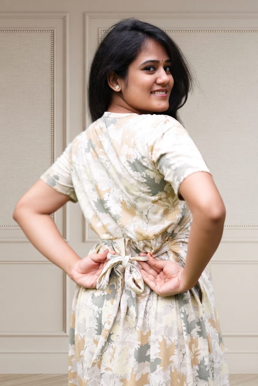 Soft Petal  (Zipless Maternity Shawl)